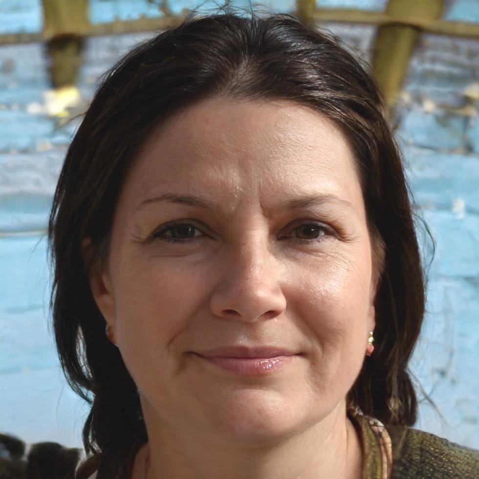 Portrait d'Estelle Rousseau, consultante finance